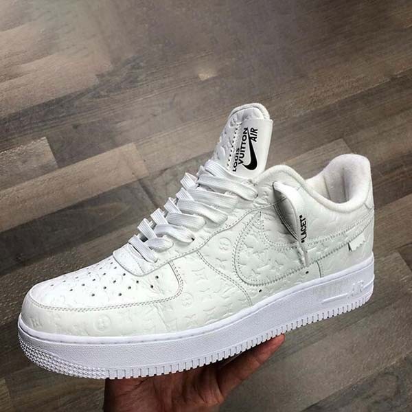 ルイヴィトン ナイキ エアフォース1 コピー スニーカー Air Force 1 完売必須 21070630